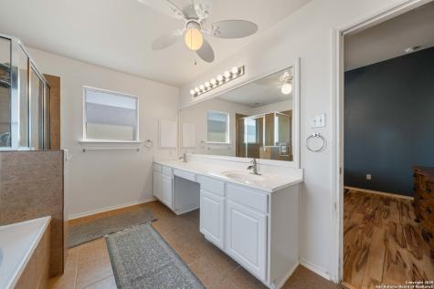 144 Whitewing Way Floresville TX 78114