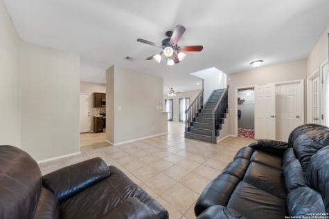 144 Whitewing Way Floresville TX 78114
