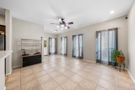 144 Whitewing Way Floresville TX 78114
