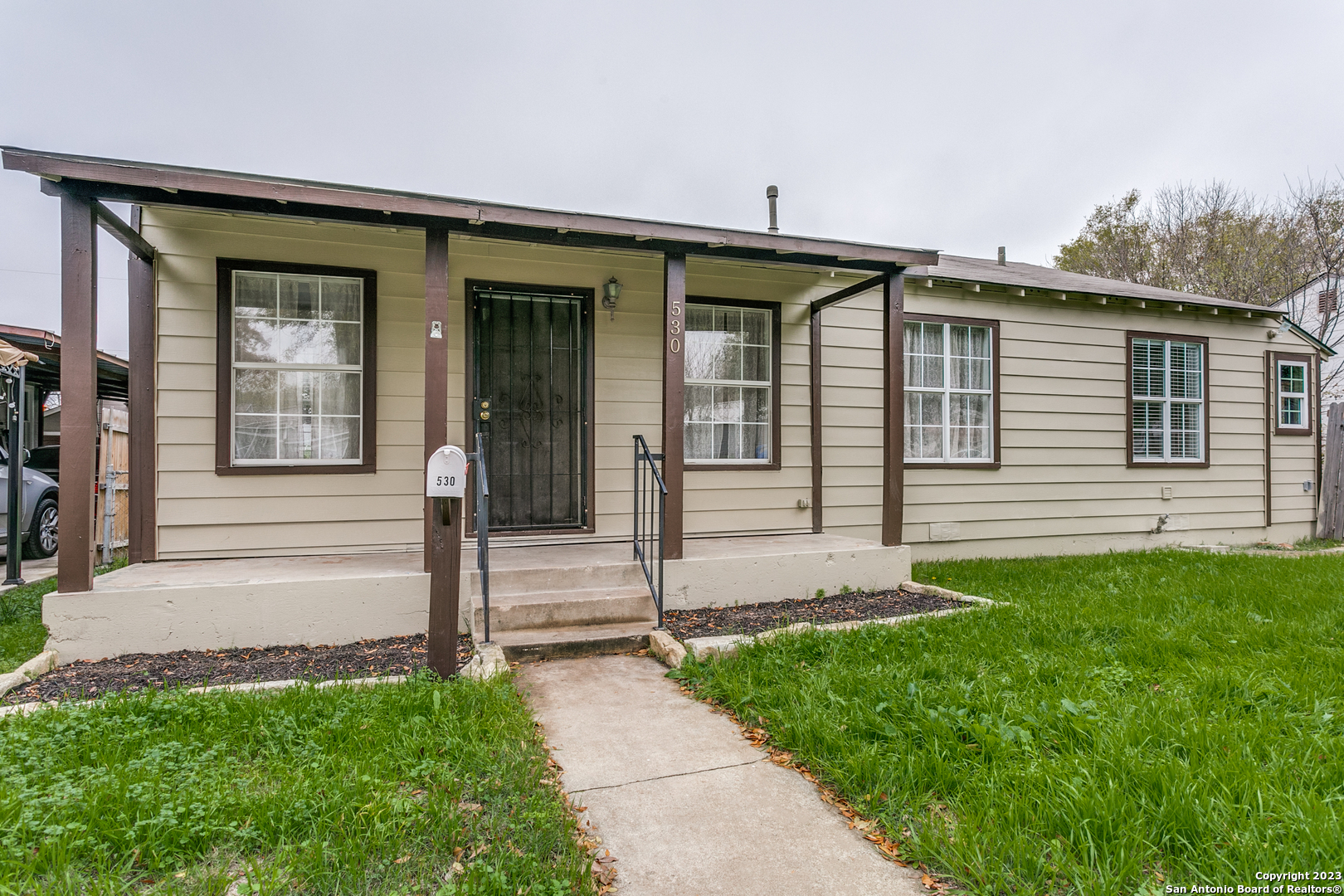 530 W Mariposa Drive San Antonio TX 78212