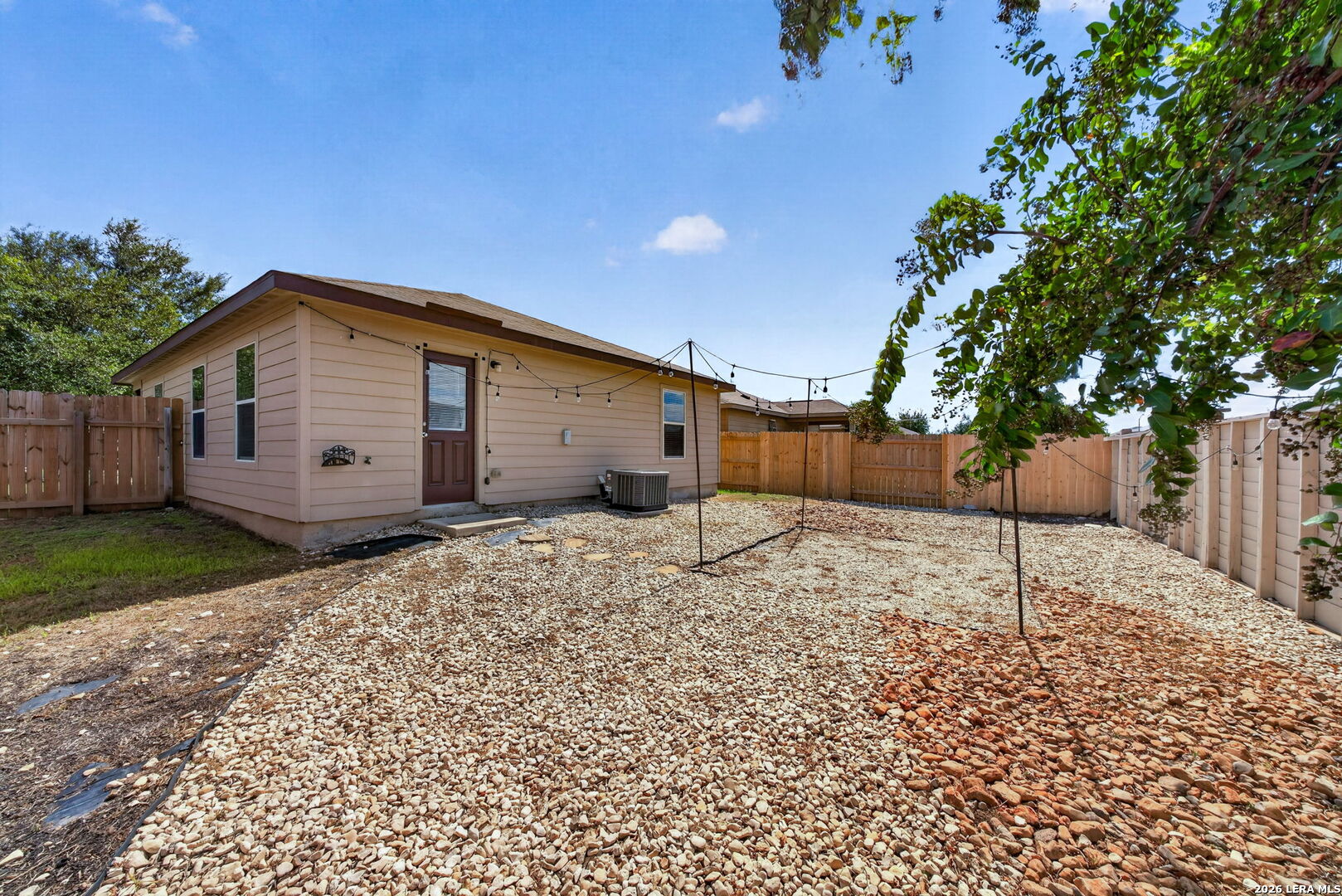 6121 Luckey Run San Antonio TX 78252