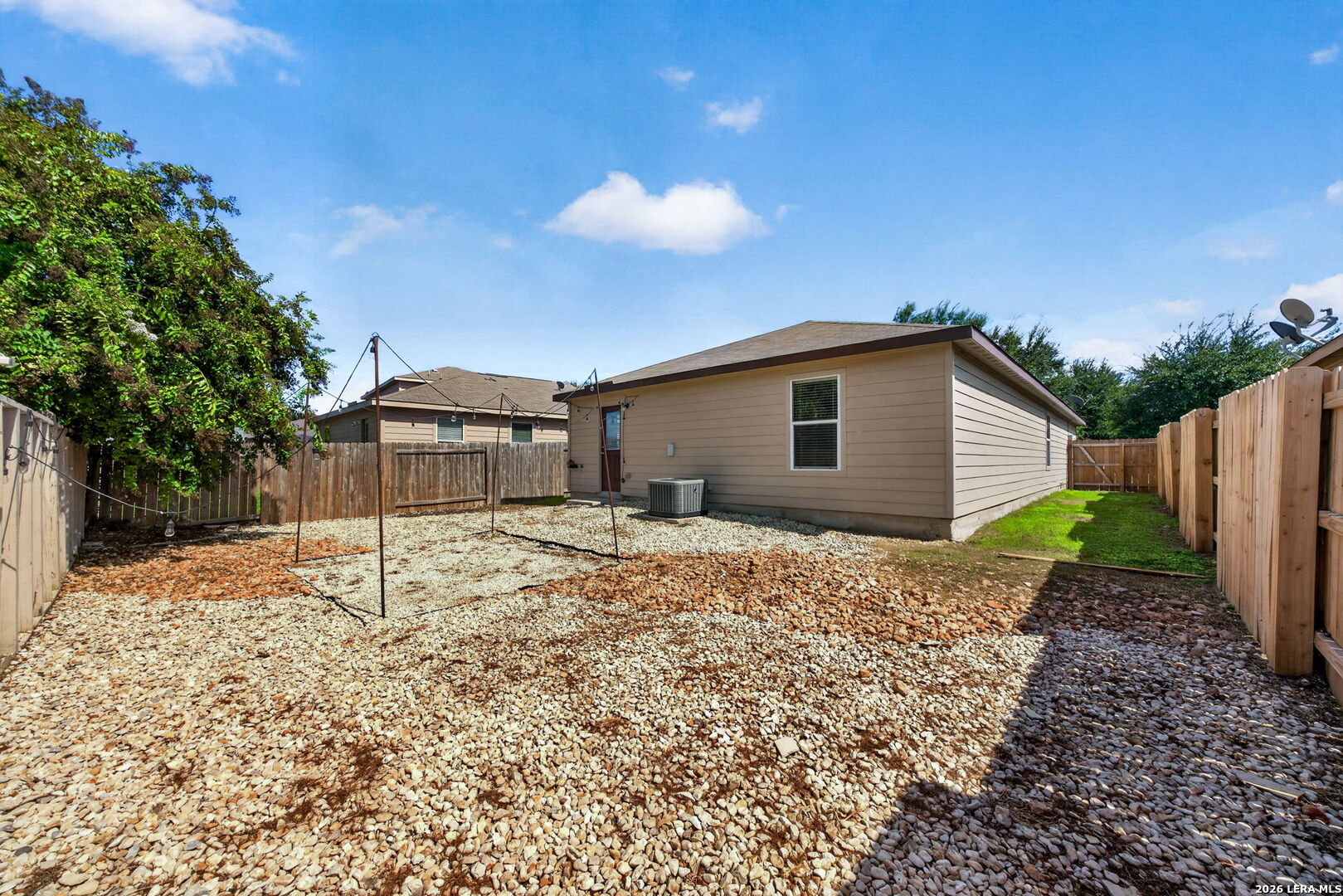 6121 Luckey Run San Antonio TX 78252