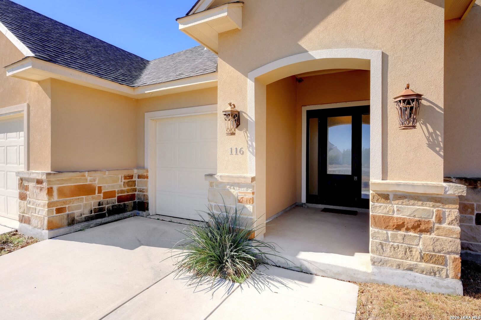 116 S Jerry Grey Blanco TX 78606