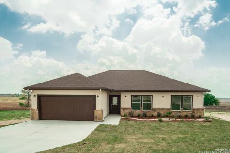 752 Lake Valley Drive La Vernia TX 78121