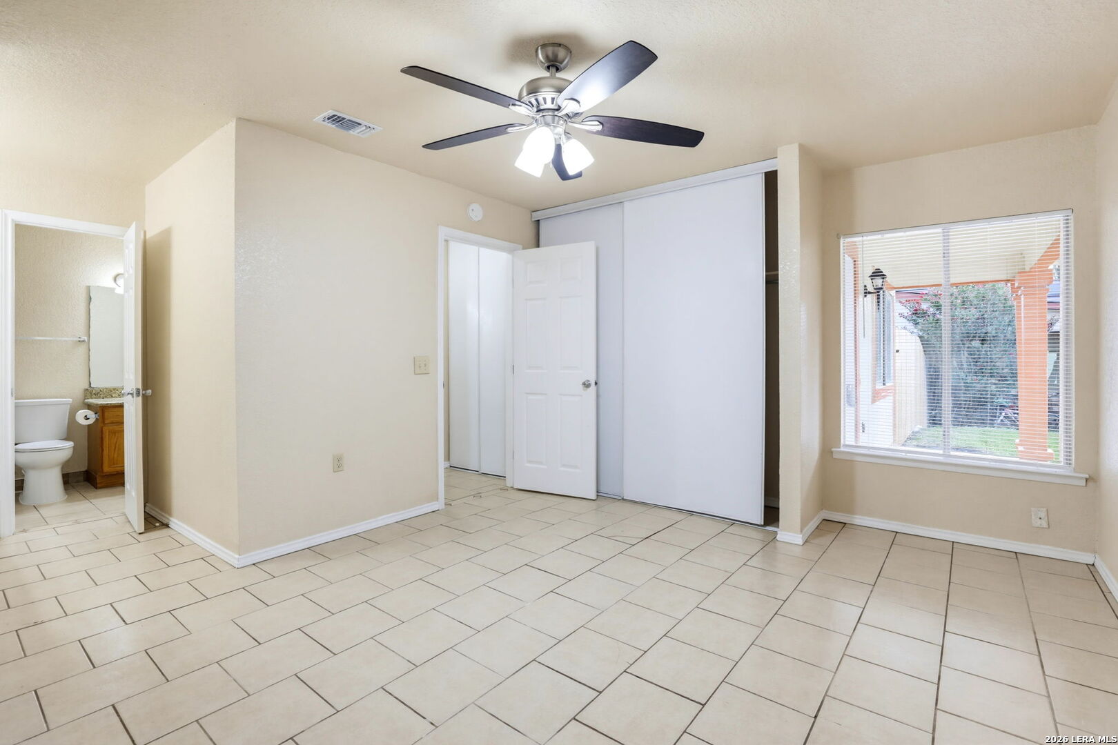 8619 8th Street Converse TX 78109