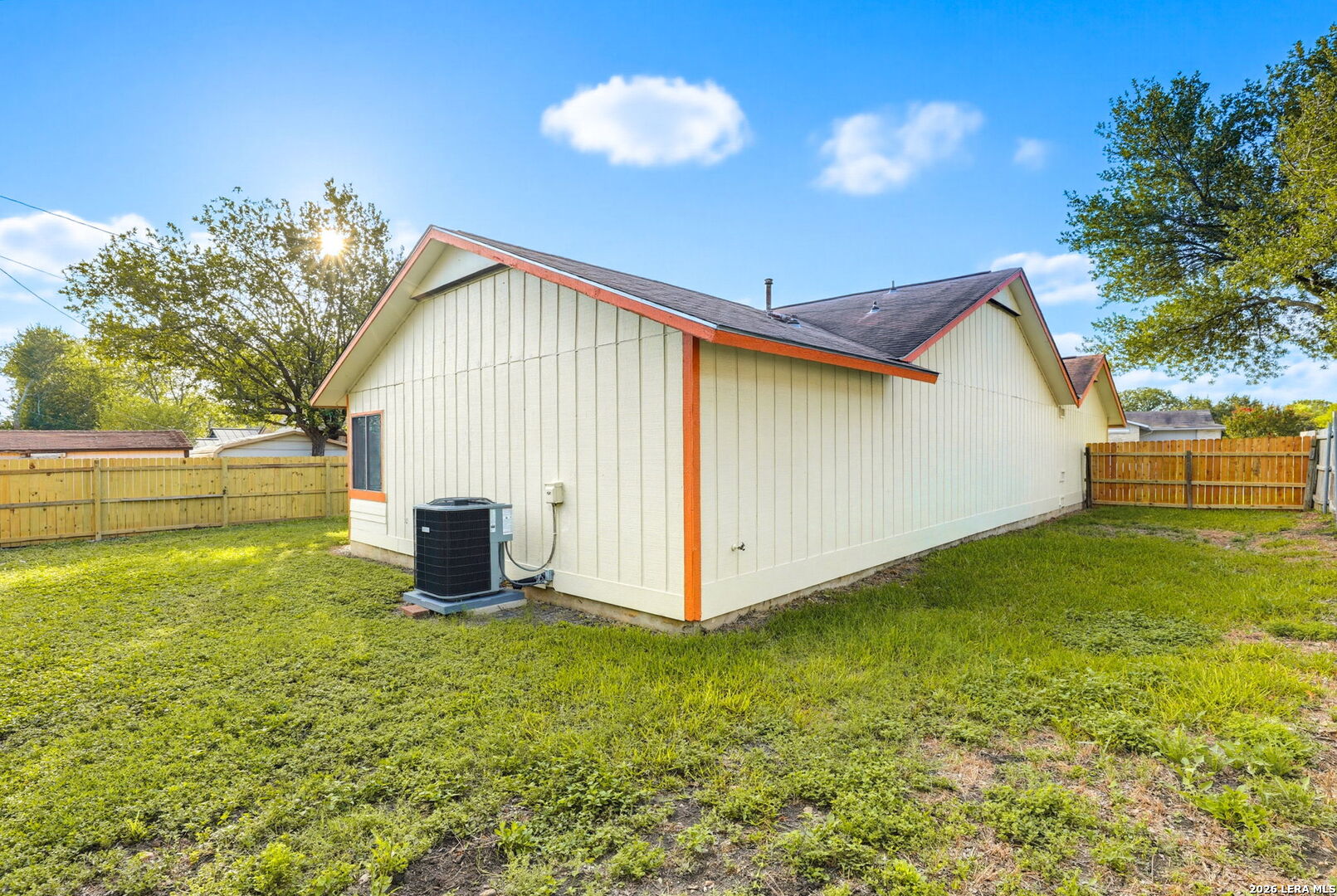 8619 8th Street Converse TX 78109