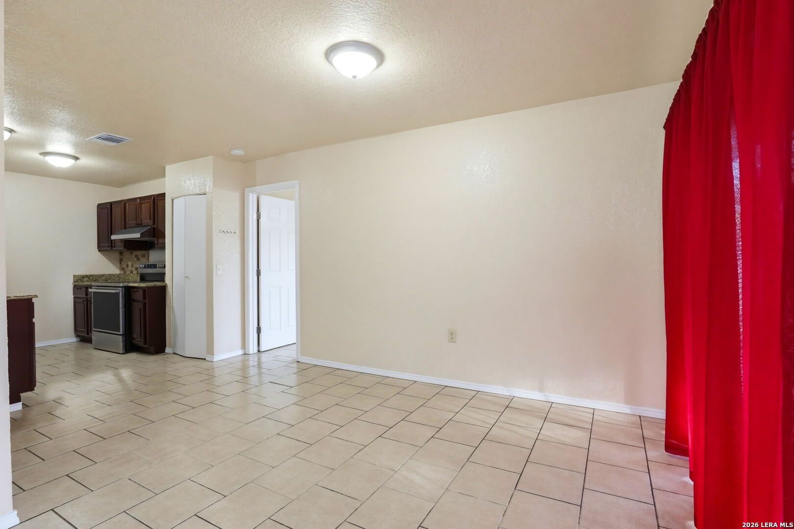 8619 8th Street Converse TX 78109