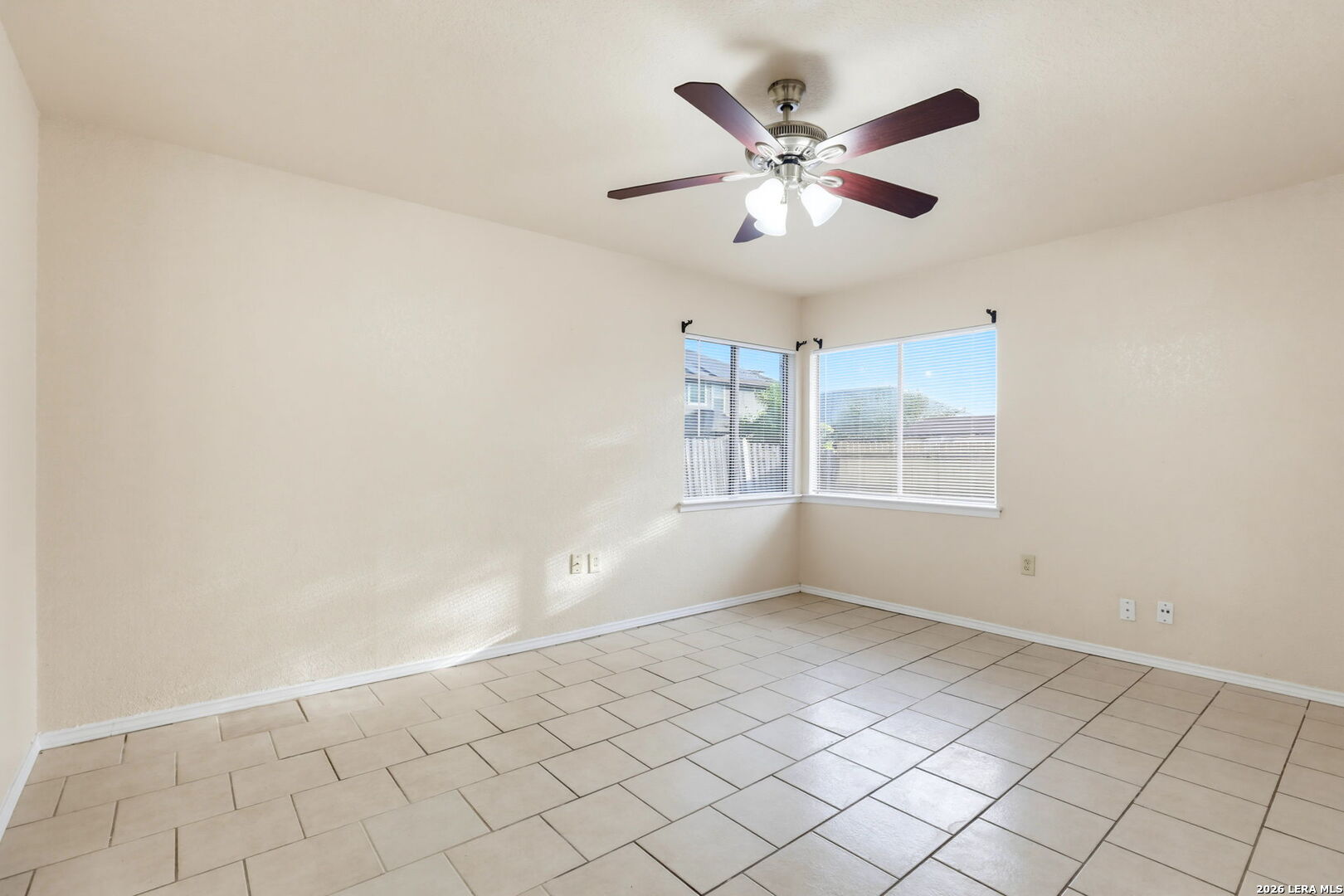 8619 8th Street Converse TX 78109