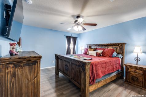 1517 Motherwell Seguin TX 78155