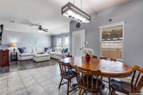 1517 Motherwell Seguin TX 78155