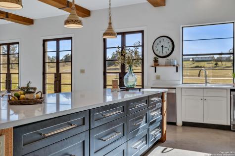 130 Overlook Drive Fredericksburg TX 78624