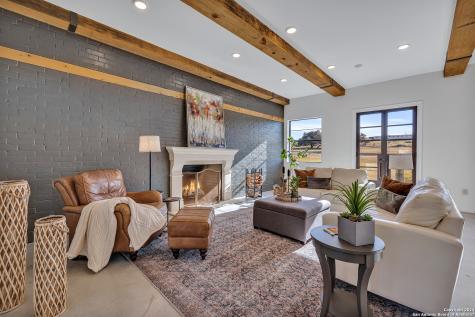 130 Overlook Drive Fredericksburg TX 78624