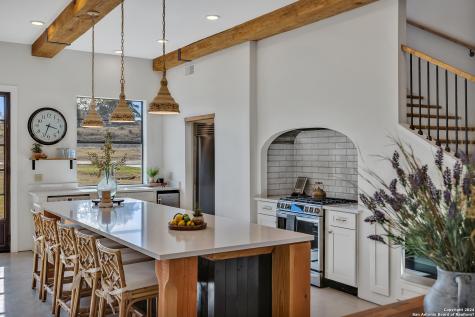 130 Overlook Drive Fredericksburg TX 78624