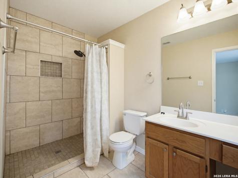 6843 Grapevine Lake San Antonio TX 78244