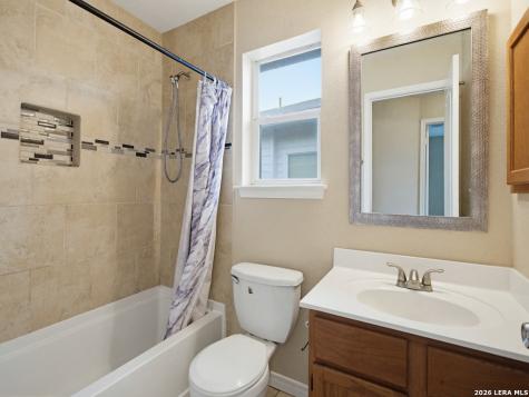 6843 Grapevine Lake San Antonio TX 78244