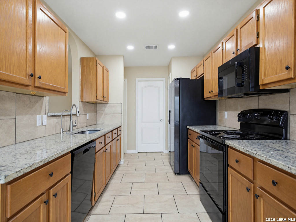 6843 Grapevine Lake San Antonio TX 78244