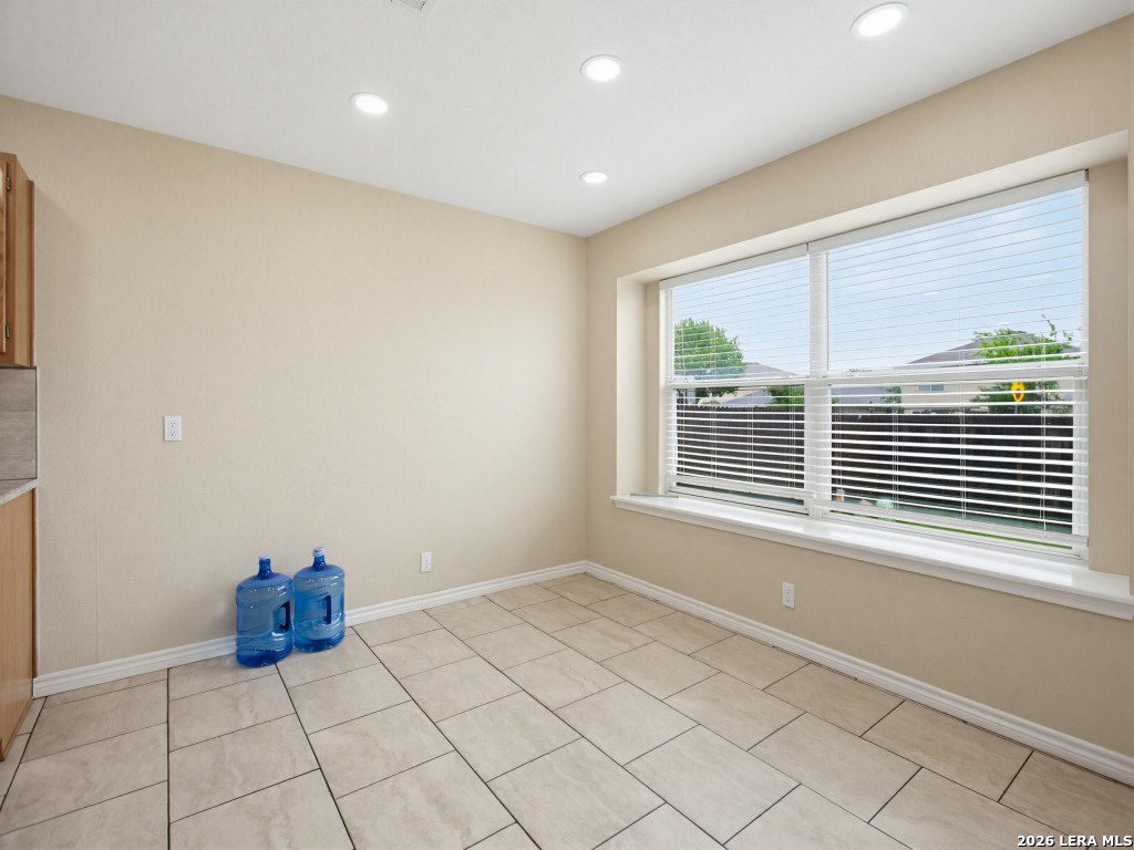 6843 Grapevine Lake San Antonio TX 78244