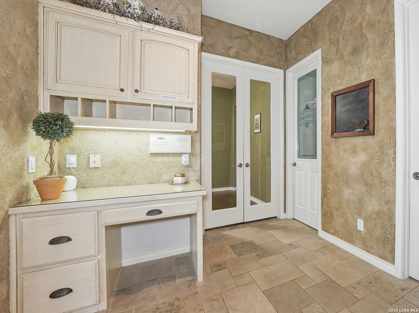 1806 Far Niente San Antonio TX 78258