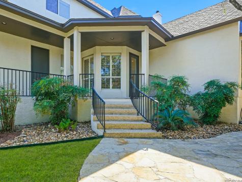 1806 Far Niente San Antonio TX 78258