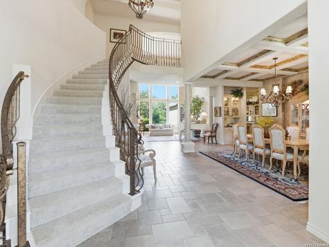 1806 Far Niente San Antonio TX 78258