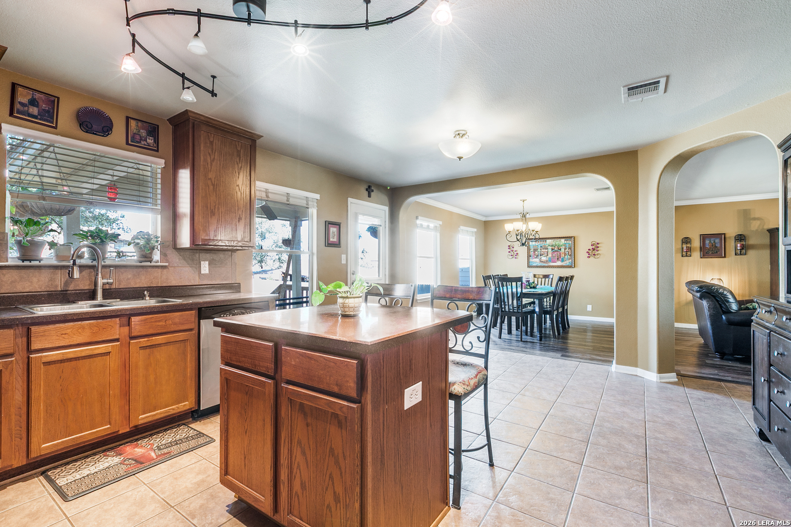 1015 Magnolia Bend San Antonio TX 78251