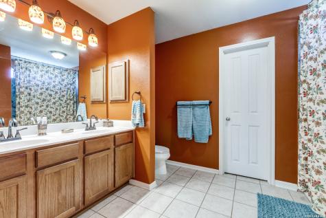 1015 Magnolia Bend San Antonio TX 78251