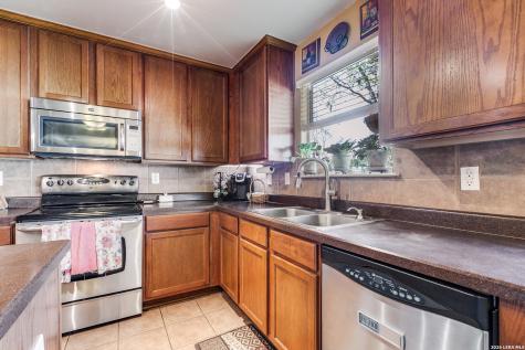 1015 Magnolia Bend San Antonio TX 78251