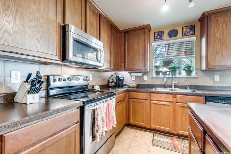 1015 Magnolia Bend San Antonio TX 78251