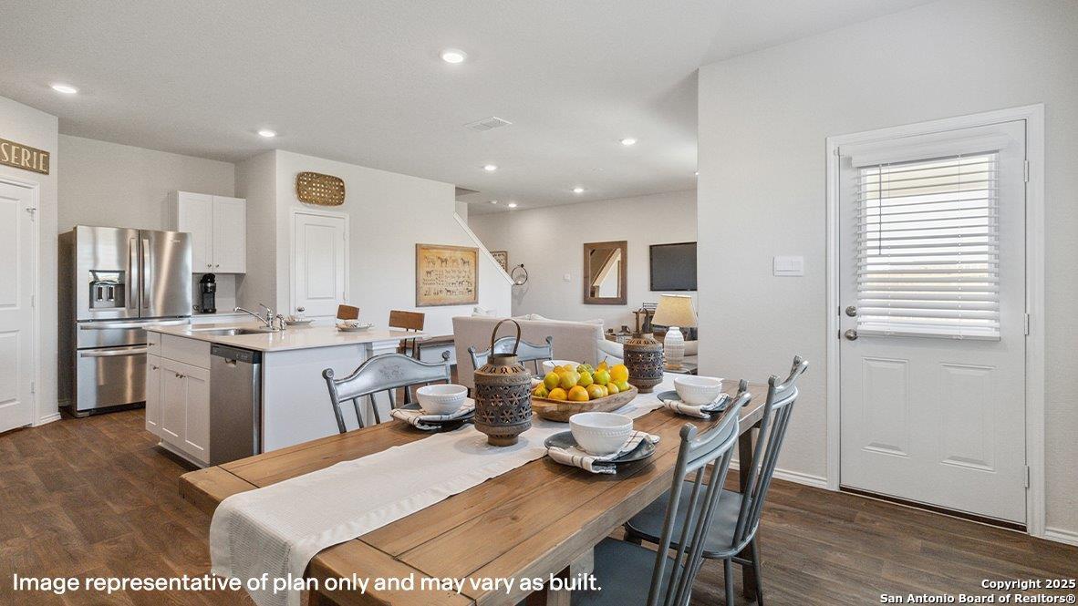 204 Lucy Landing San Antonio TX 78245