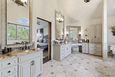 1723 Greystone Ridge San Antonio TX 78258