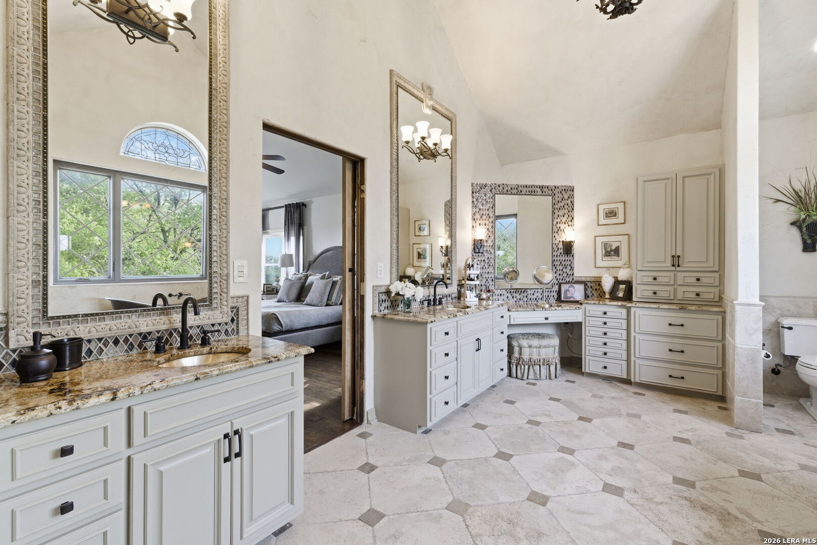 1723 Greystone Ridge San Antonio TX 78258