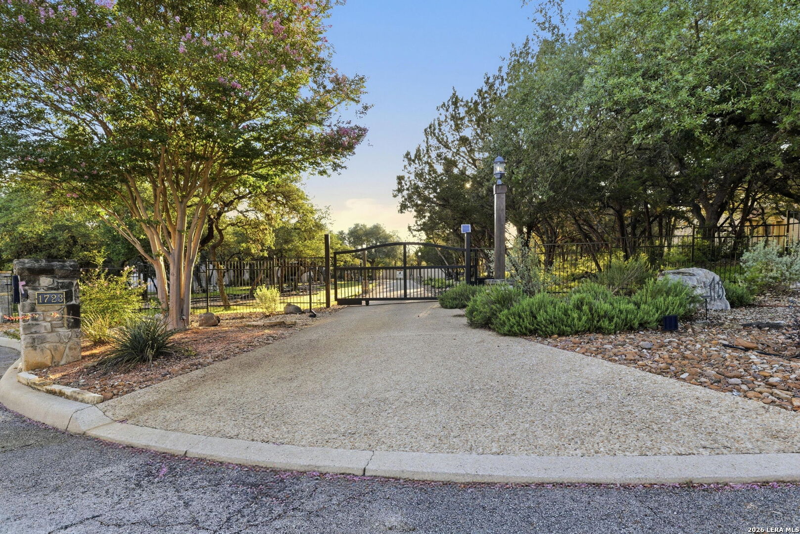 1723 Greystone Ridge San Antonio TX 78258