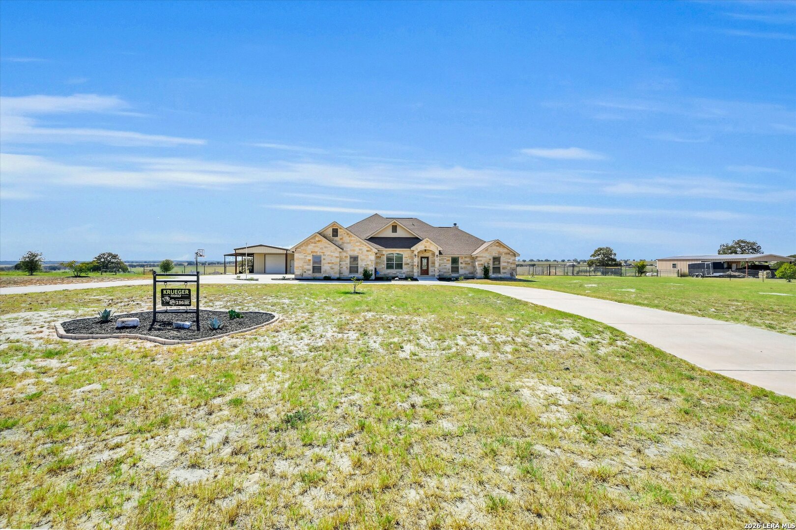 196 Triple Bend Drive La Vernia TX 78121