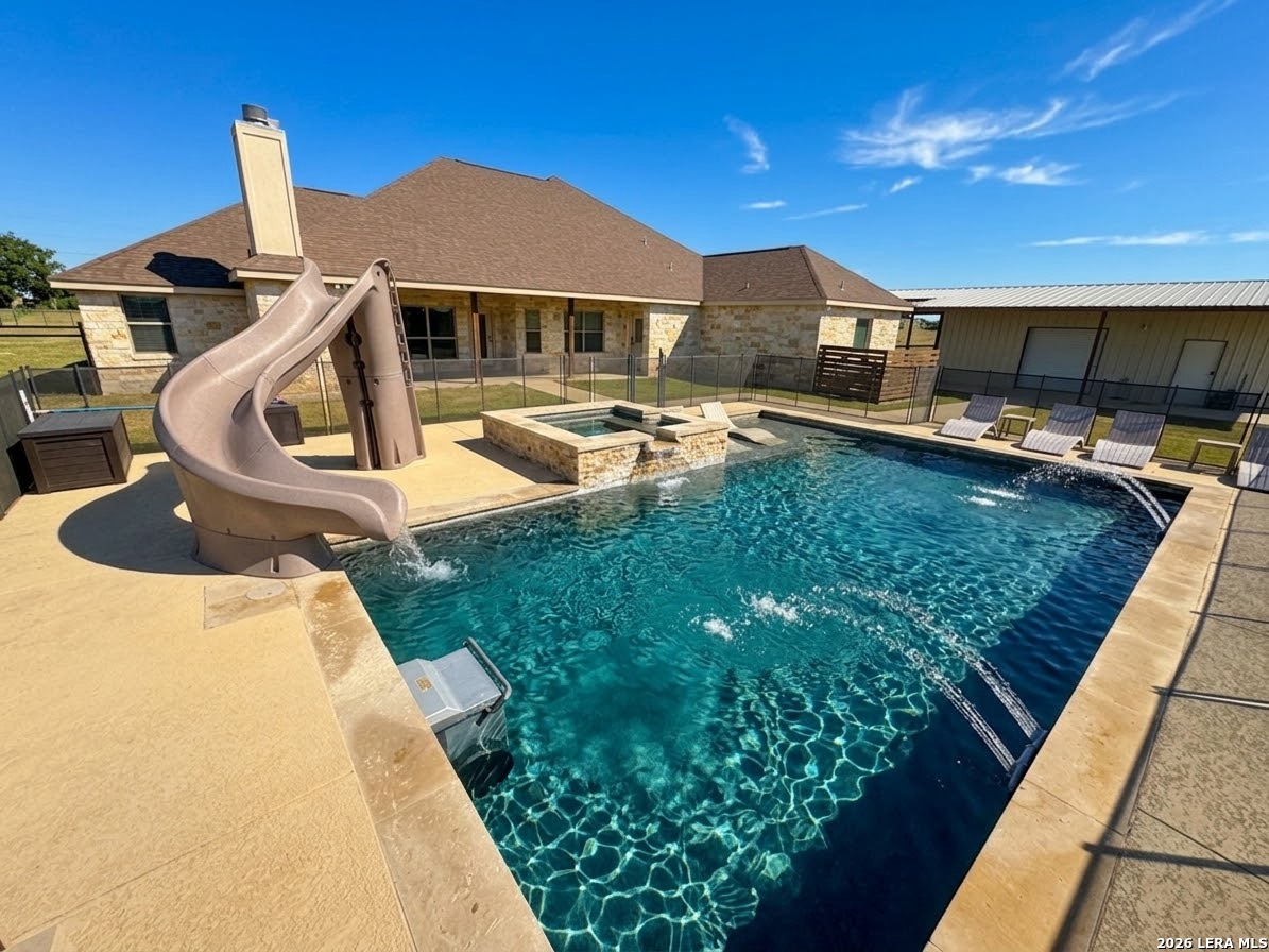 196 Triple Bend Drive La Vernia TX 78121