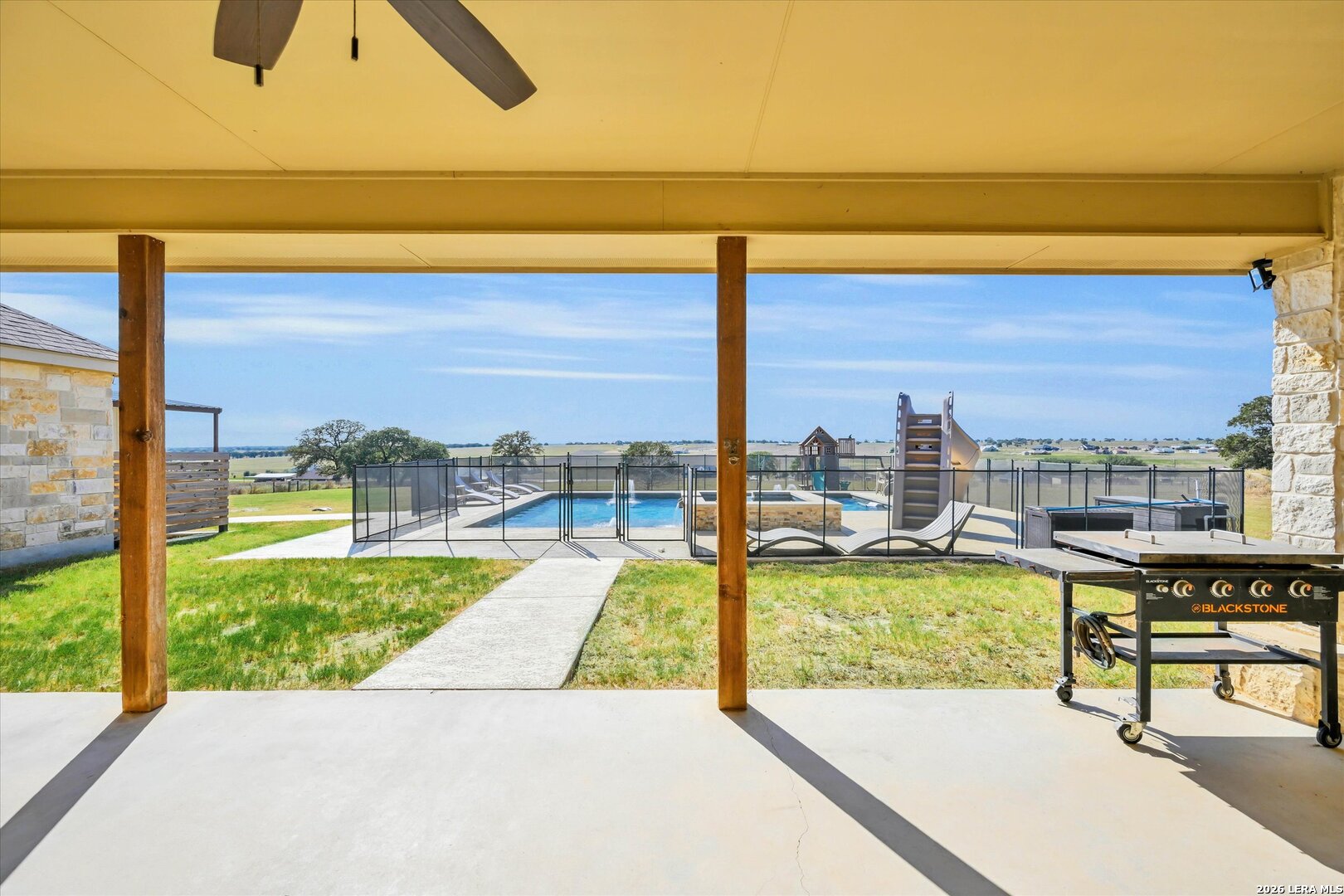196 Triple Bend Drive La Vernia TX 78121