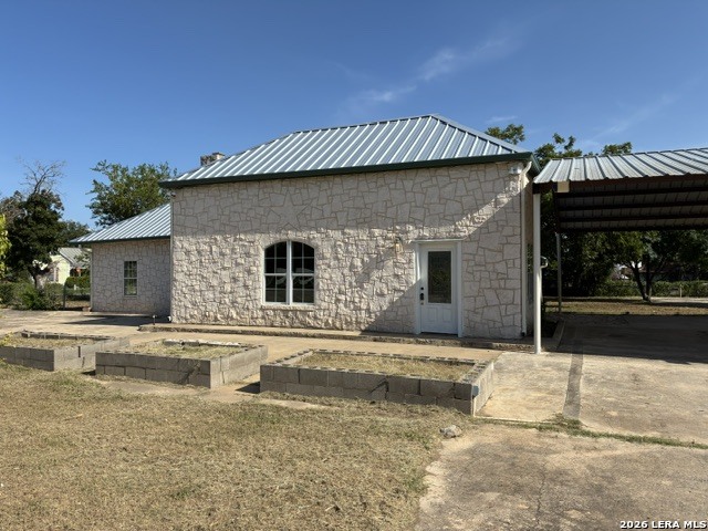 110 Tyler Avenue Sabinal TX 78881