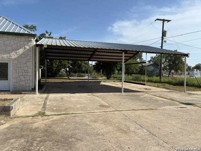 110 Tyler Avenue Sabinal TX 78881