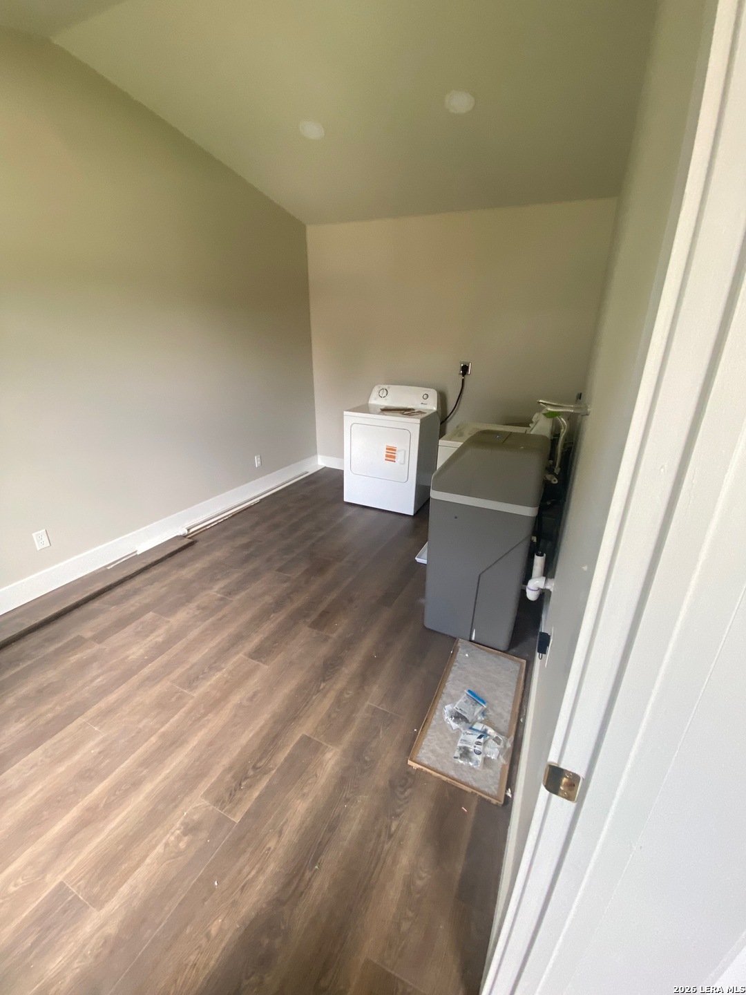 108 W Knippa Street Uvalde TX 78801