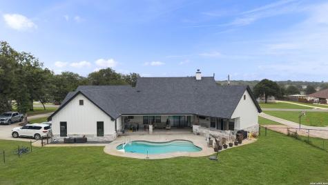 121 N Tranquility Drive La Vernia TX 78121