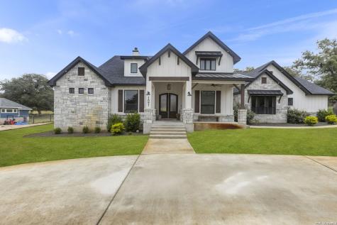 121 N Tranquility Drive La Vernia TX 78121