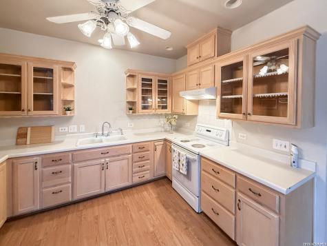 680 W County Road 678 Natalia TX 78059