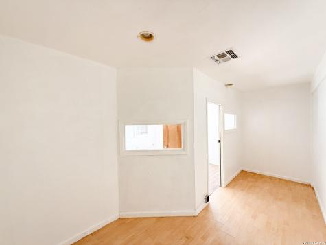 680 W County Road 678 Natalia TX 78059