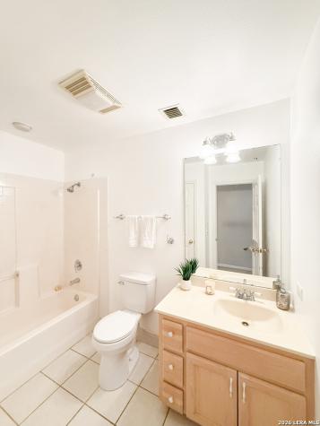 680 W County Road 678 Natalia TX 78059