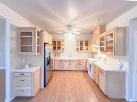680 W County Road 678 Natalia TX 78059