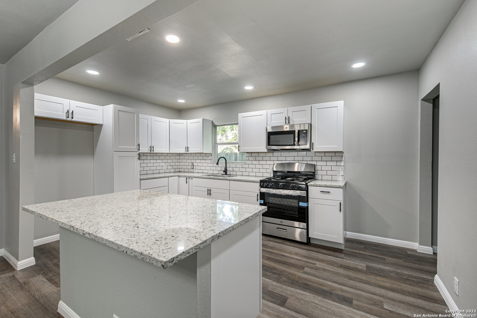 143 Roslyn Avenue San Antonio TX 78204