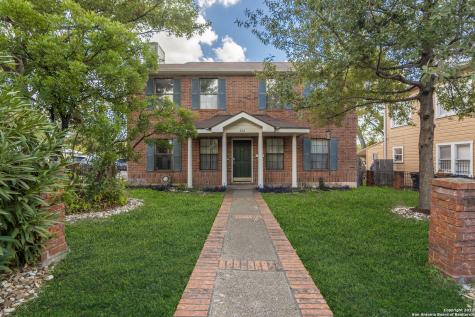 202 W Ridgewood Court San Antonio TX 78212