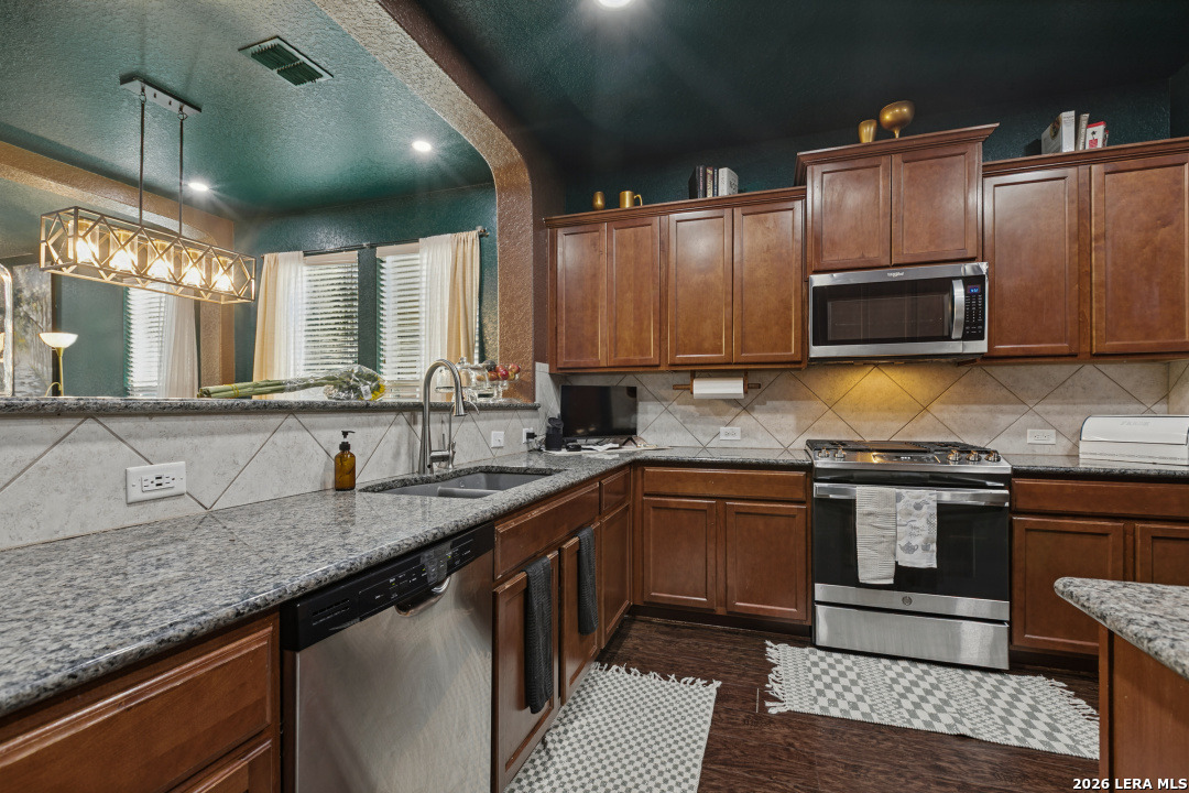 176 Gemsbok Gate San Antonio TX 78253