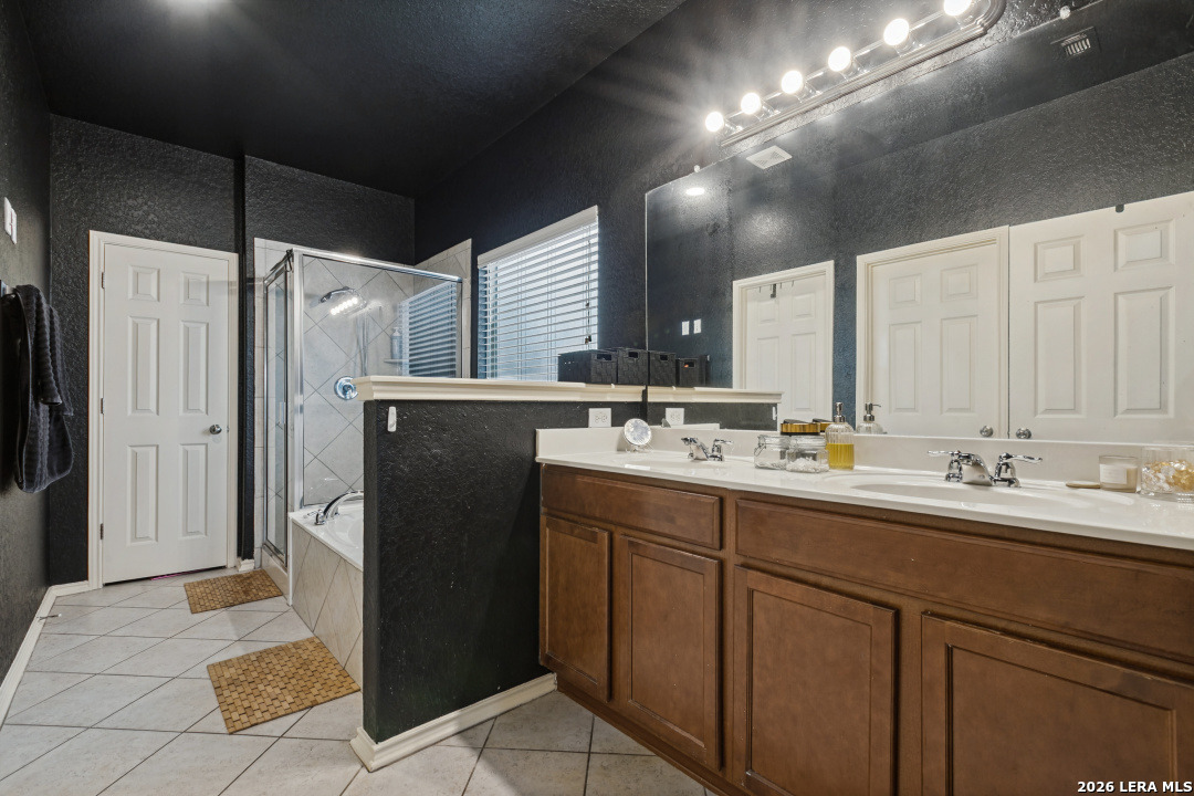 176 Gemsbok Gate San Antonio TX 78253