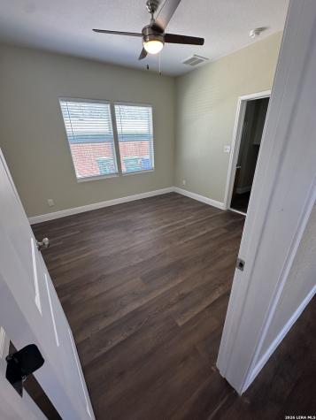 918 Sacramento San Antonio TX 78201