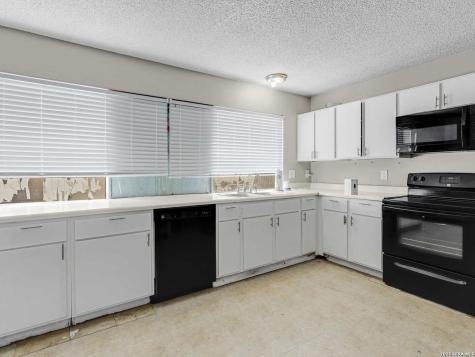 6812 Neston Drive San Antonio TX 78239